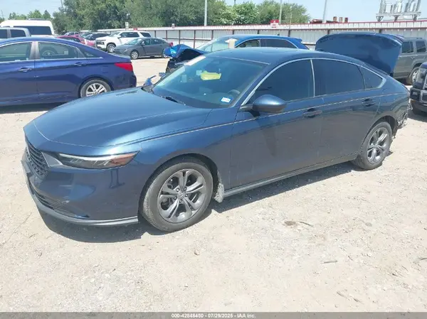 1HGCY1F31RA056695 2024 HONDA ACCORD - Image 2
