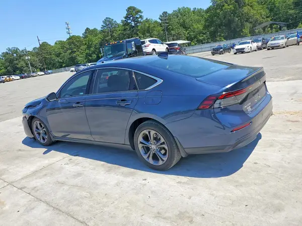 1HGCY1F31RA059337 2024 HONDA ACCORD - Image 2