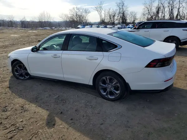 1HGCY1F31RA060875 2024 HONDA ACCORD - Image 2