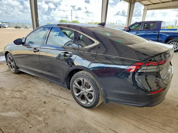 1HGCY1F31RA069415 2024 HONDA ACCORD - Image 2