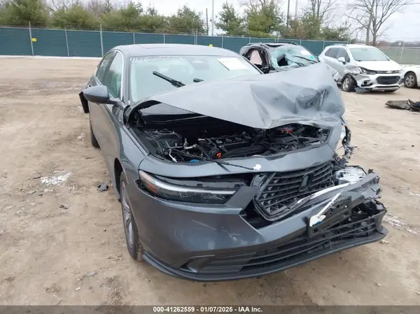 1HGCY1F31RA075280 2024 HONDA ACCORD - Image 1