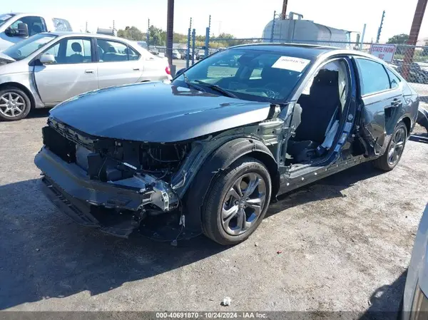 1HGCY1F31RA076381 2024 HONDA ACCORD - Image 2