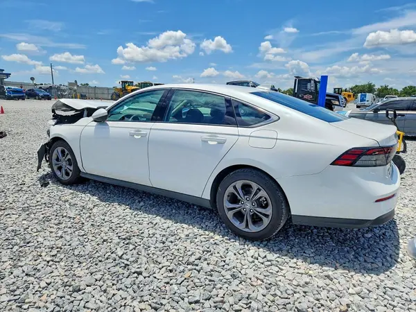 1HGCY1F31RA078308 2024 HONDA ACCORD - Image 2