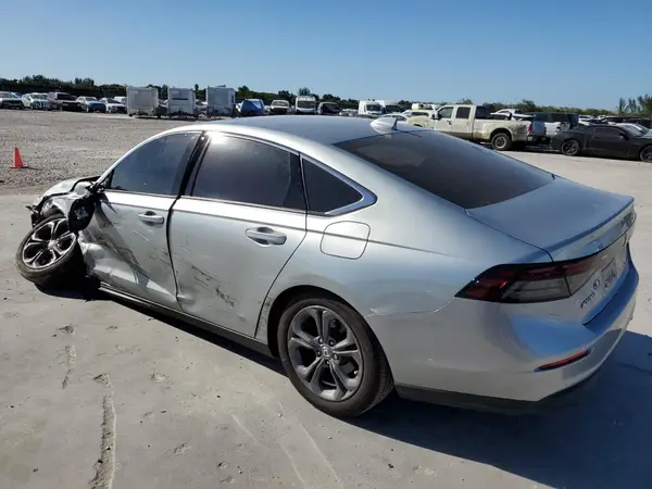1HGCY1F31RA079989 2024 HONDA ACCORD - Image 2