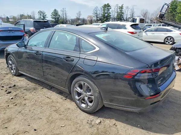 1HGCY1F31RA082228 2024 HONDA ACCORD - Image 2