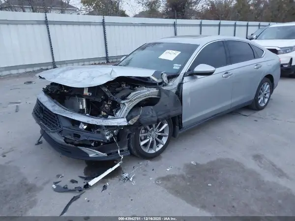 1HGCY1F31RA086456 2024 HONDA ACCORD - Image 2
