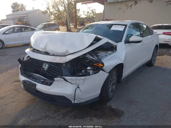 1HGCY1F31RA088692 2024 HONDA ACCORD - Image 2