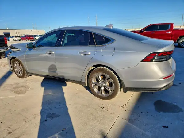 1HGCY1F31RA092533 2024 HONDA ACCORD - Image 2