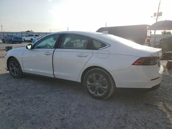 1HGCY1F32PA030376 2023 HONDA ACCORD - Image 2
