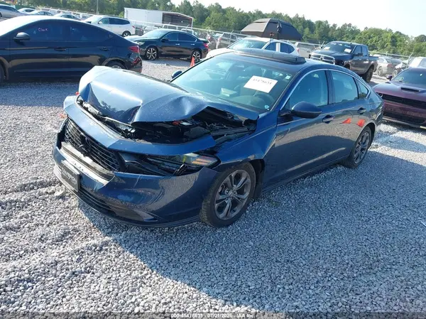 1HGCY1F32PA040048 2023 HONDA ACCORD - Image 2