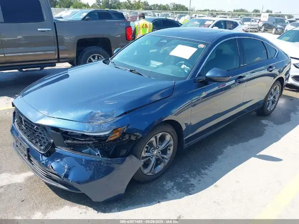 1HGCY1F32R8085879 2024 HONDA ACCORD - Image 2
