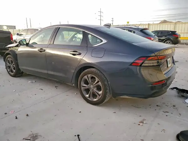 1HGCY1F32RA003035 2024 HONDA ACCORD - Image 2