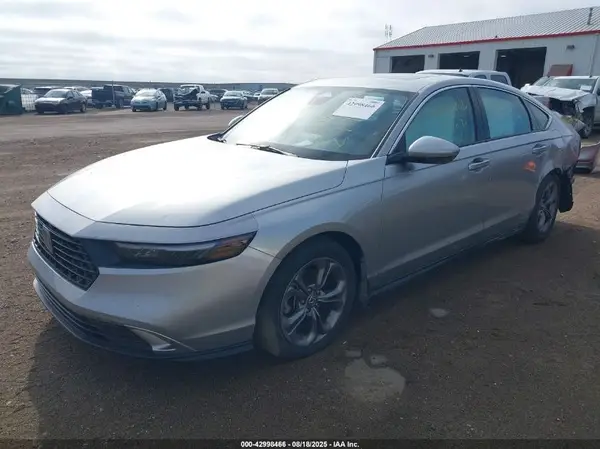 1HGCY1F32RA006775 2024 HONDA ACCORD - Image 2