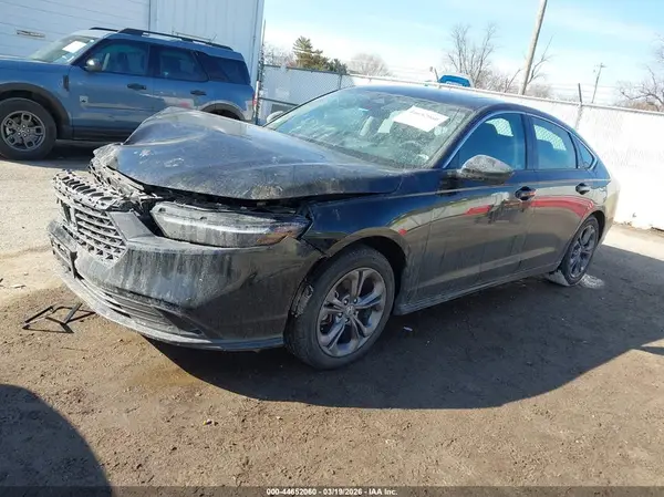1HGCY1F32RA011104 2024 HONDA ACCORD - Image 2