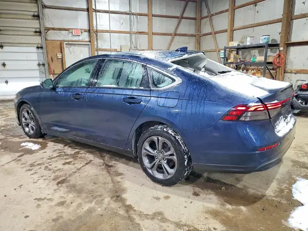 1HGCY1F32RA028632 2024 HONDA ACCORD - Image 2