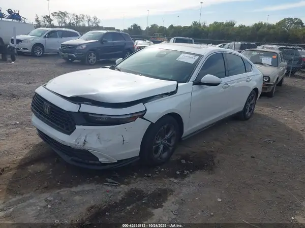 1HGCY1F32RA035192 2024 HONDA ACCORD - Image 2