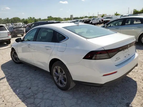 1HGCY1F32RA054373 2024 HONDA ACCORD - Image 2