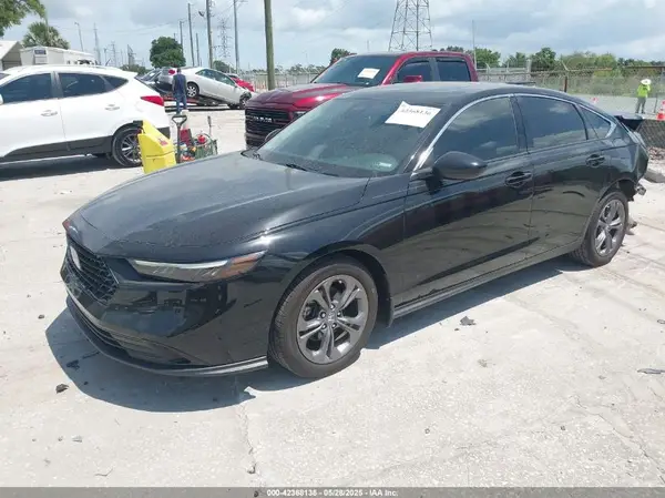 1HGCY1F32RA055538 2024 HONDA ACCORD - Image 2