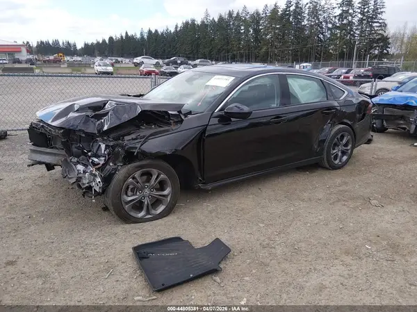 1HGCY1F32RA055992 2024 HONDA ACCORD - Image 2