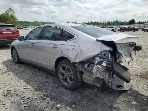 1HGCY1F32RA056107 2024 HONDA ACCORD - Image 2