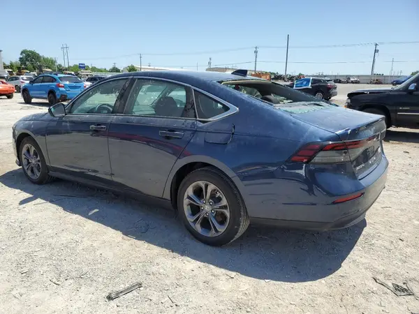 1HGCY1F32RA057175 2024 HONDA ACCORD - Image 2