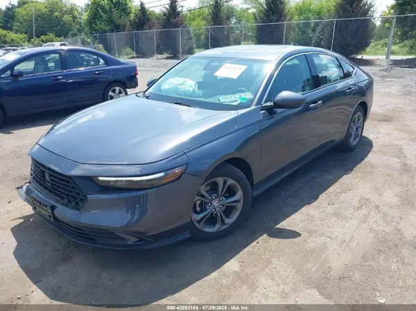 1HGCY1F32RA058875 2024 HONDA ACCORD - Image 2