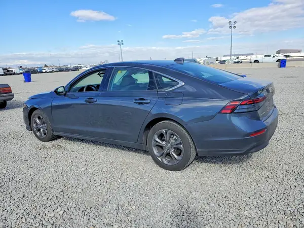 1HGCY1F32RA065342 2024 HONDA ACCORD - Image 2
