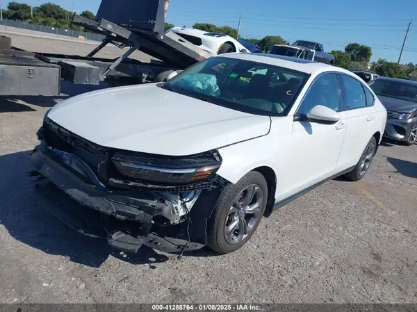 1HGCY1F32RA066653 2024 HONDA ACCORD - Image 2
