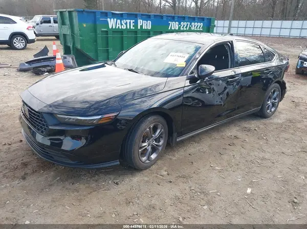 1HGCY1F32RA068788 2024 HONDA ACCORD - Image 2