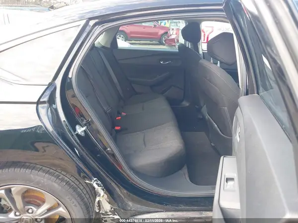 1HGCY1F32RA068788 2024 HONDA ACCORD - Image 8