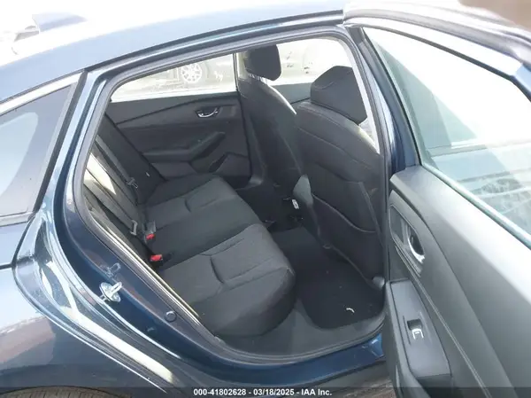 1HGCY1F32RA070427 2024 HONDA ACCORD - Image 8