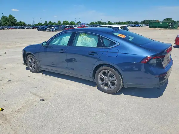 1HGCY1F32RA073702 2024 HONDA ACCORD - Image 2