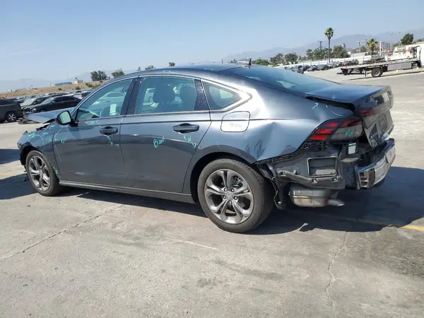 1HGCY1F32RA077975 2024 HONDA ACCORD - Image 2