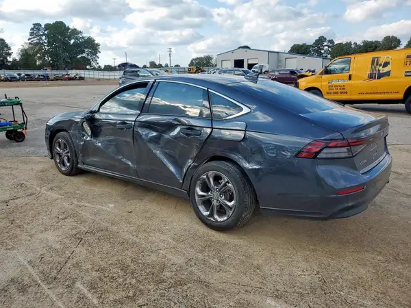1HGCY1F32RA086093 2024 HONDA ACCORD - Image 2