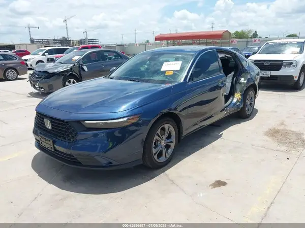1HGCY1F32RA088426 2024 HONDA ACCORD - Image 2