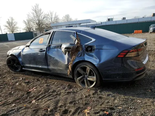 1HGCY1F32RA091388 2024 HONDA ACCORD - Image 2