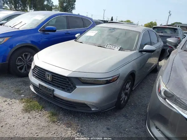 1HGCY1F33RA007210 2024 HONDA ACCORD - Image 2