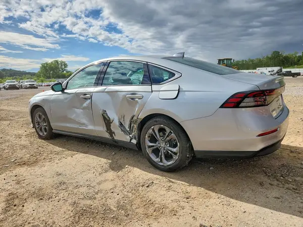 1HGCY1F33RA010592 2024 HONDA ACCORD - Image 2