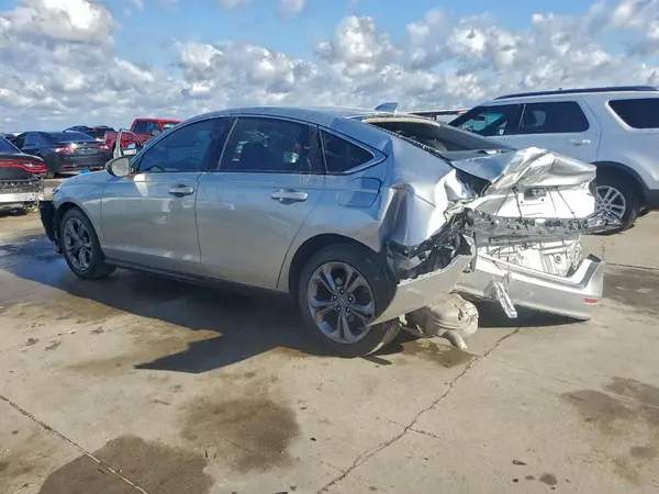 1HGCY1F33RA016893 2024 HONDA ACCORD - Image 2