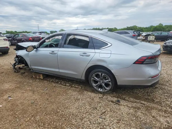 1HGCY1F33RA022614 2024 HONDA ACCORD - Image 2