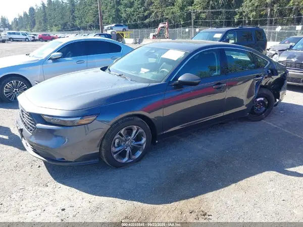 1HGCY1F33RA033077 2024 HONDA ACCORD - Image 2