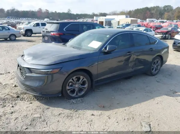 1HGCY1F33RA037484 2024 HONDA ACCORD - Image 2