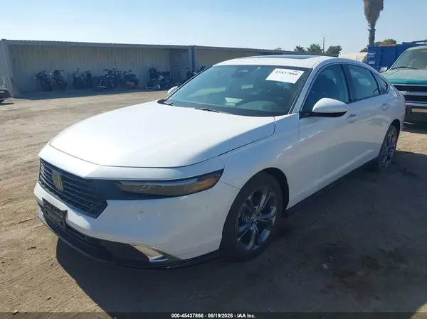 1HGCY1F33RA037923 2024 HONDA ACCORD - Image 2