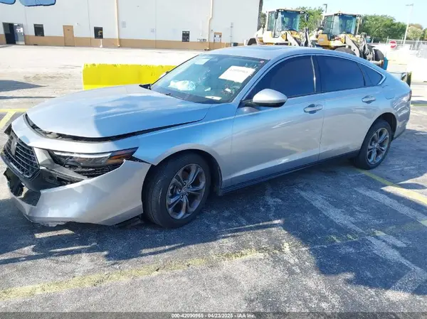 1HGCY1F33RA048906 2024 HONDA ACCORD - Image 2