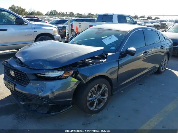 1HGCY1F33RA051112 2024 HONDA ACCORD - Image 2