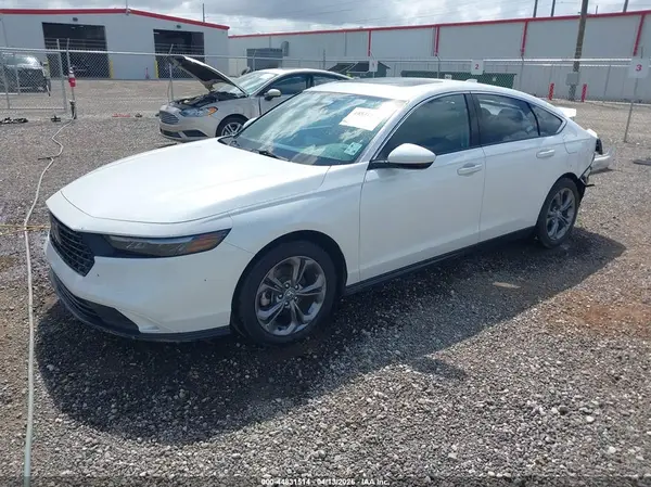 1HGCY1F33RA055354 2024 HONDA ACCORD - Image 2