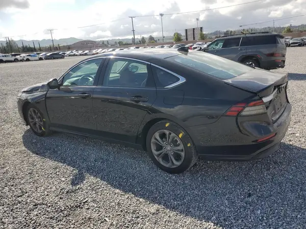 1HGCY1F33RA057895 2024 HONDA ACCORD - Image 2
