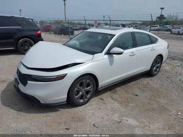 1HGCY1F33RA058528 2024 HONDA ACCORD - Image 2