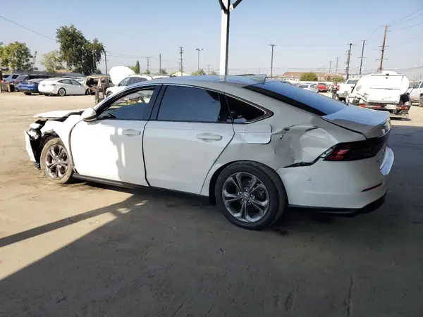 1HGCY1F33RA063843 2024 HONDA ACCORD - Image 2