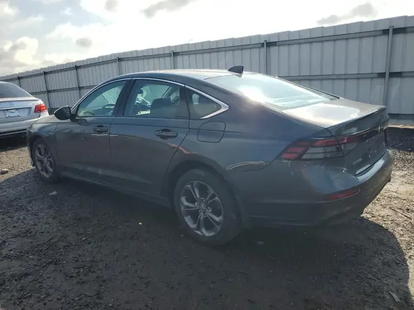 1HGCY1F33RA068850 2024 HONDA ACCORD - Image 2